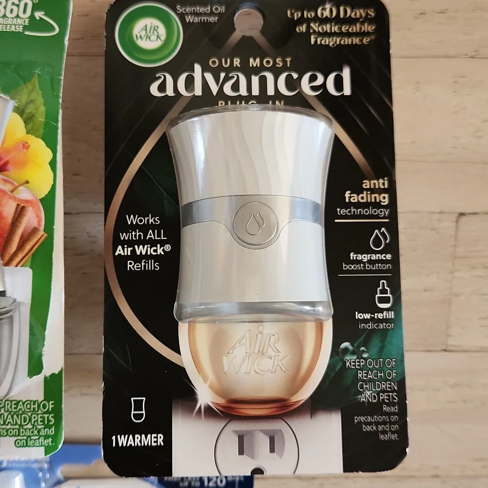 Lot Of NWT Air Wick & Glade Plug-In Oil Warmer Bundle | Includes Refills | Set